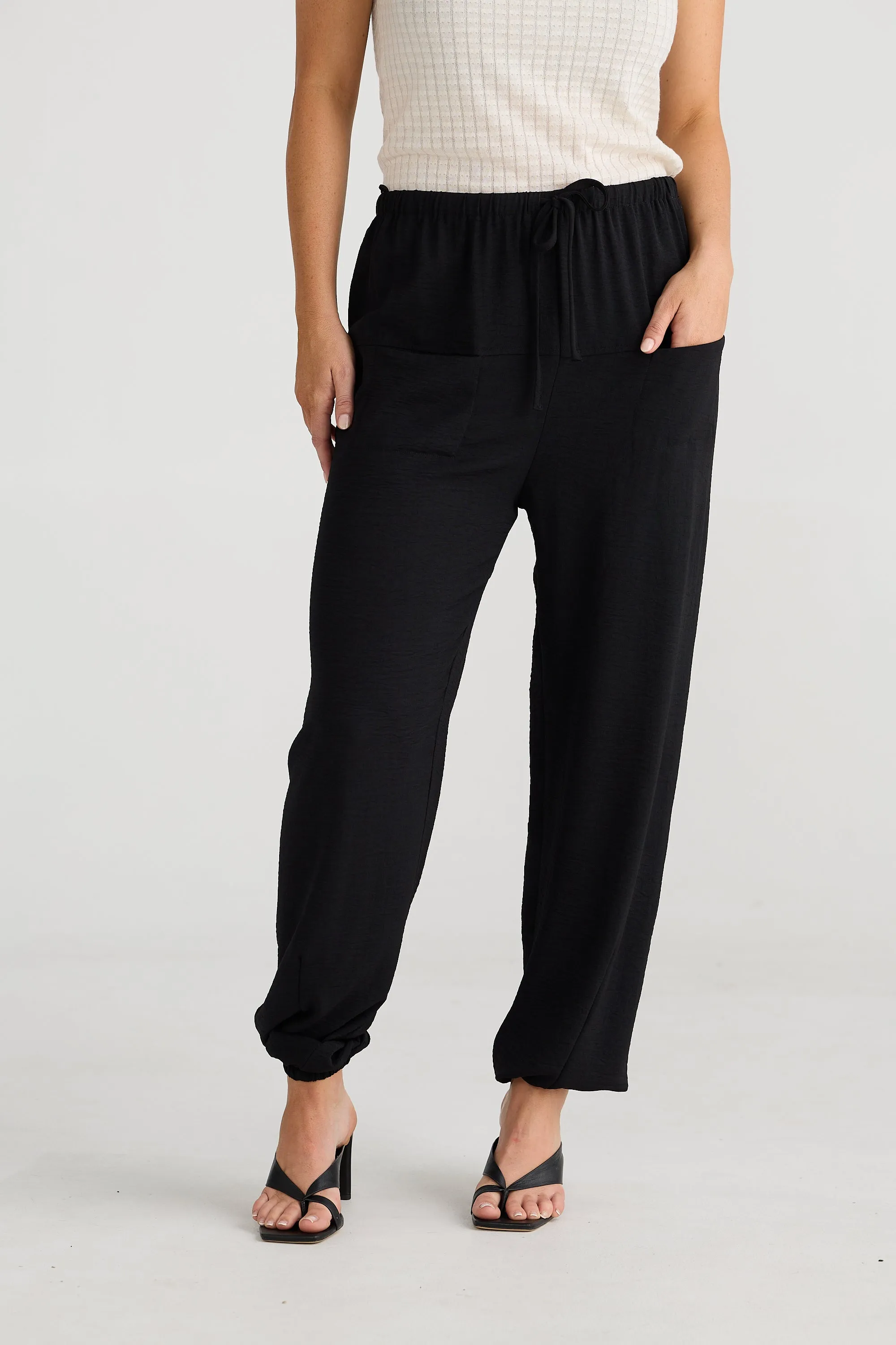 Cascade Pants in Black