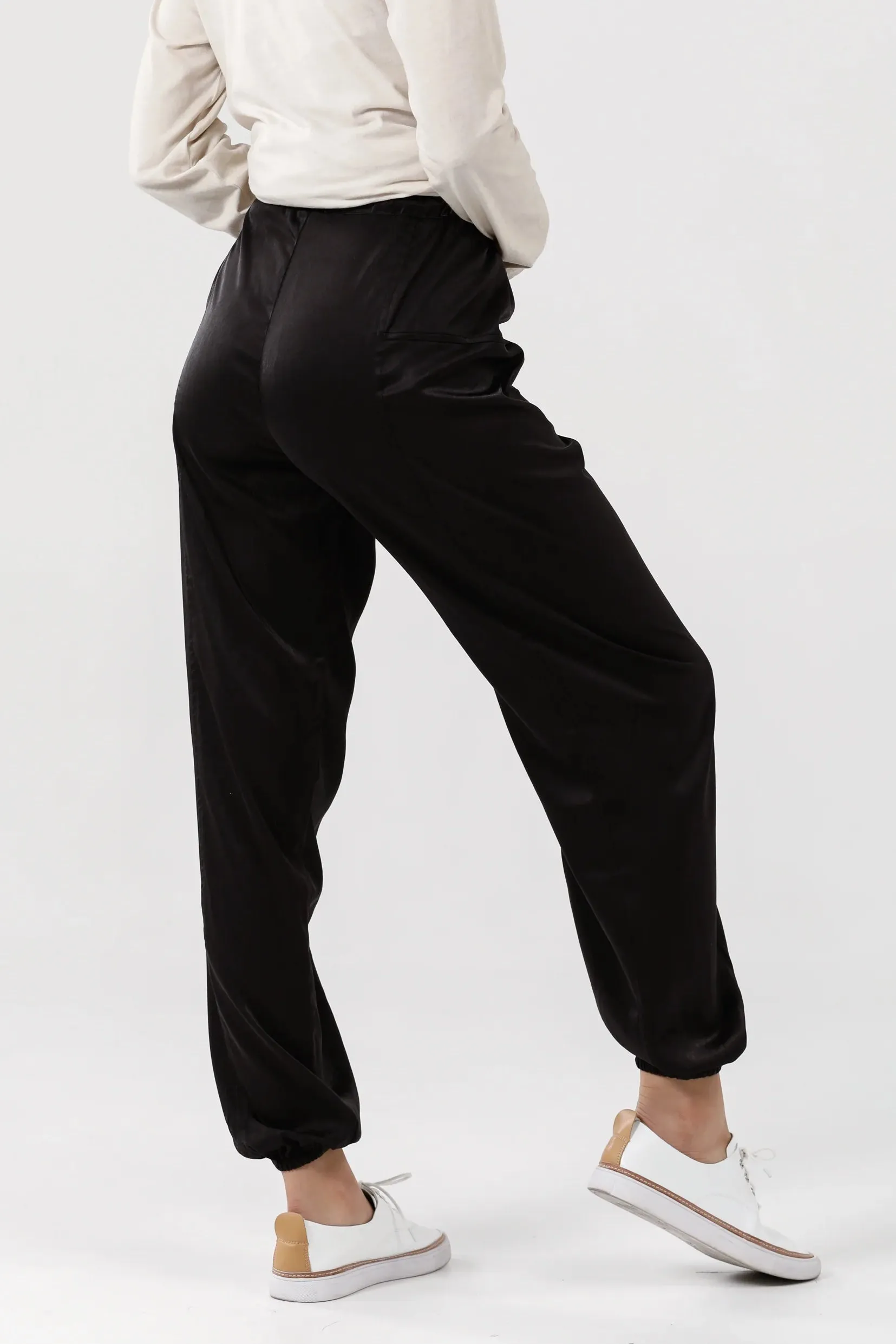 Cascade Pants in Black