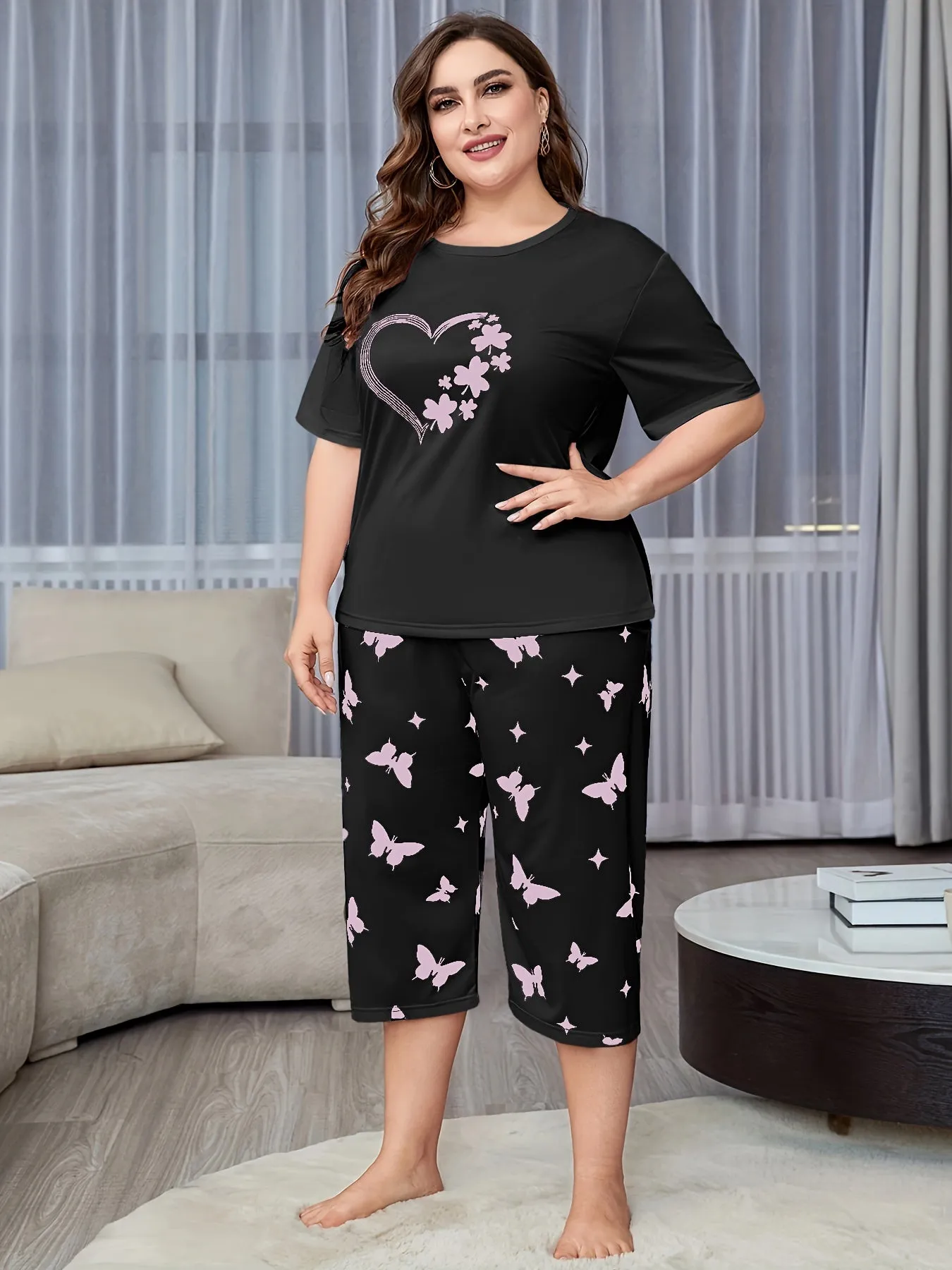 Effortless Elegance Plus Size Casual Pajama Set with Clover Heart & Butterfly Print