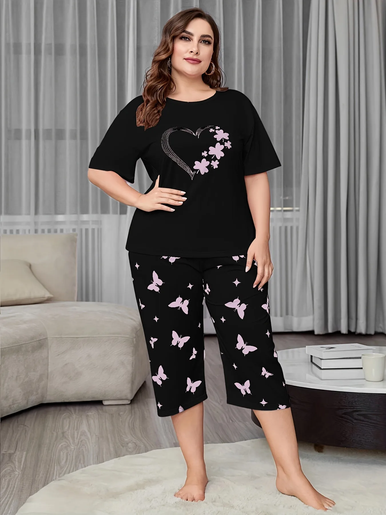 Effortless Elegance Plus Size Casual Pajama Set with Clover Heart & Butterfly Print