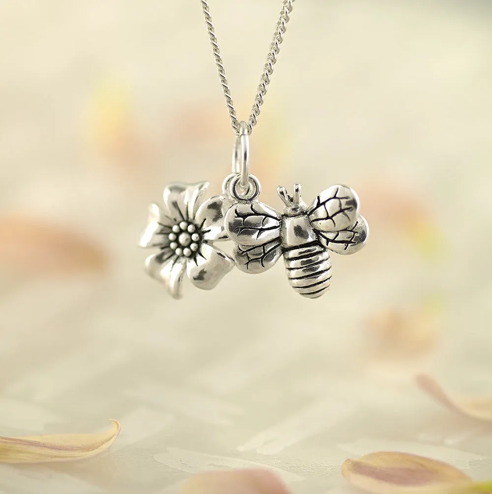 HoneyBee Pendant - SP2254