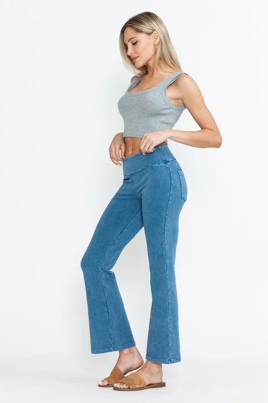 Mineral Washed Capri Stretch Pants - Light Denim