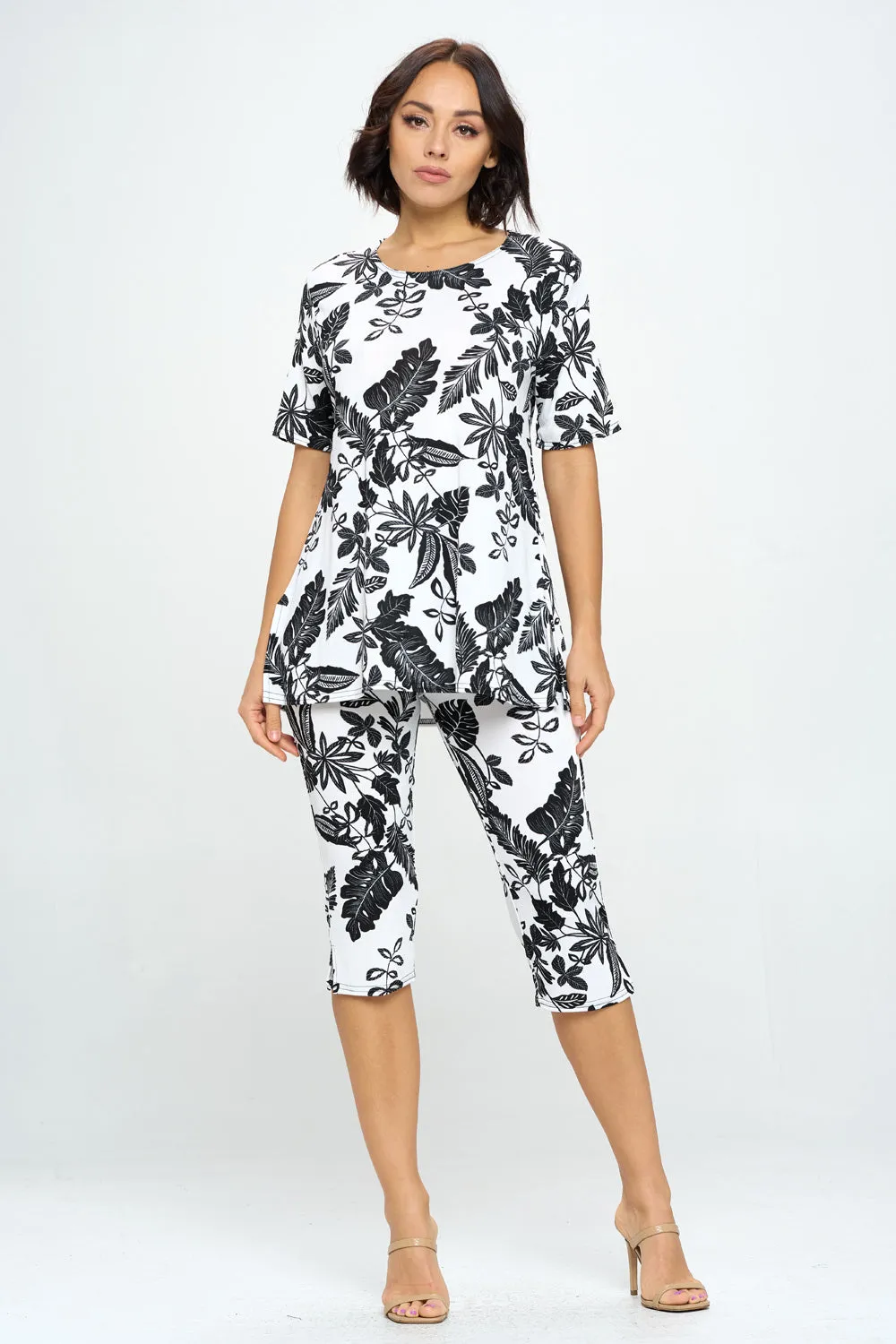 Plus Size Print  Capri Pant Set-9003BN-SXP1-W324