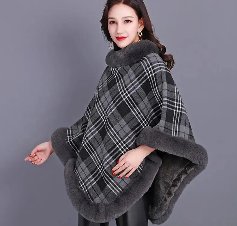 Striped Plaid Poncho Winter Faux Fur Street Wear Triangle Fur Neck Pullover Cloak