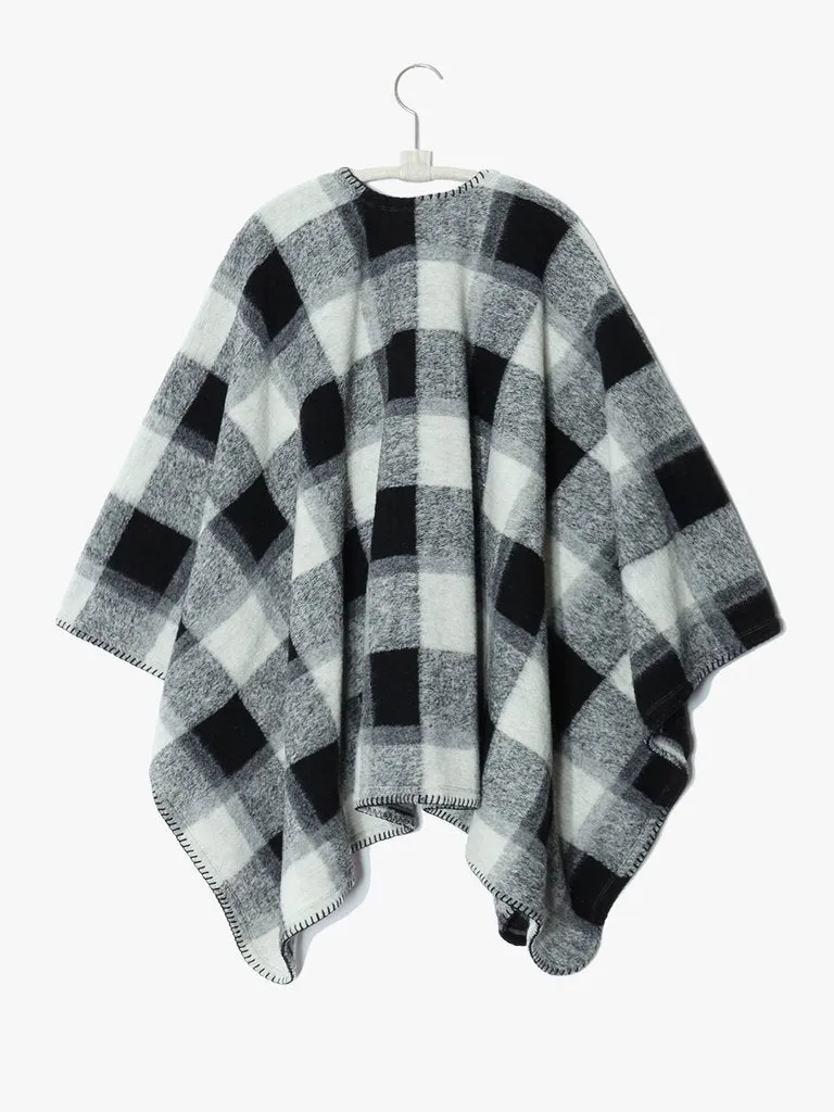 Xirena - Wynter Poncho in Black Ash